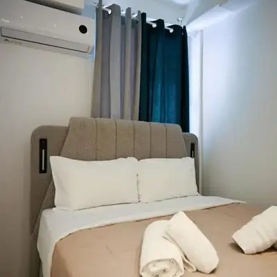 Aris Suite by Zeussuites