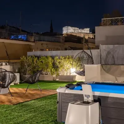 Acropolis View Rooftop Garden & Jacuzzi
