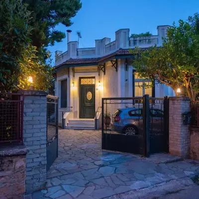 Garden-studio in a mansion-Athens-Chalandri center