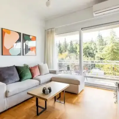 2br Apt Near Ancient Stadium MK