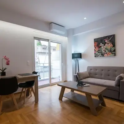Arie Central Apartments by Live & Travel