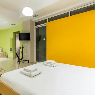 Comfort Kolonaki Stay - Piano & Art