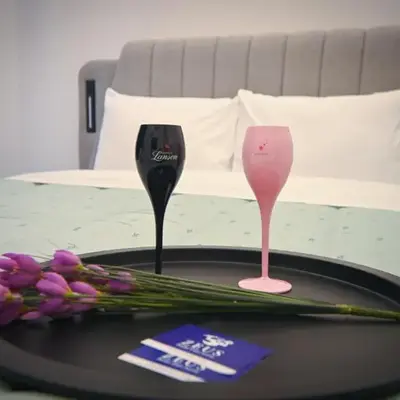 Artemis Patision Suite by Zeus Suites