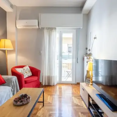 Cozy Hideaway Near the Acropolis