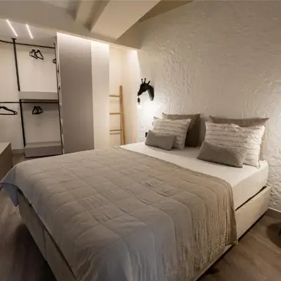 Annasa Apartments