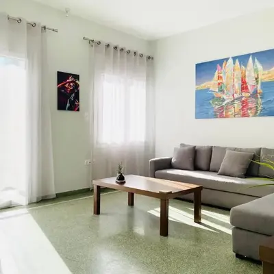 Acropolis Luminous Apartment