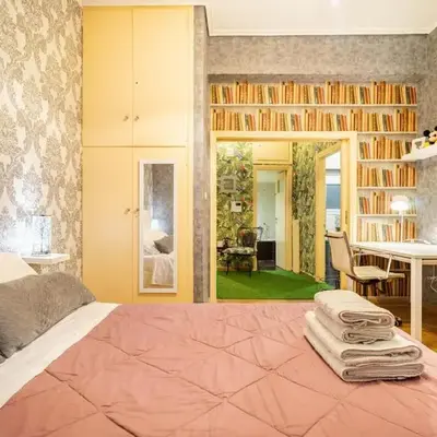 Easily accessible secure Ground floor with breakfast items