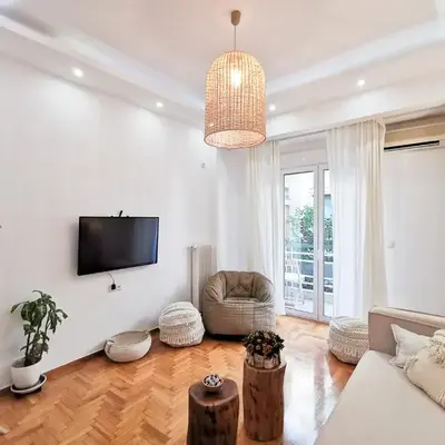 Stunning apartment next to Acropolis and metro