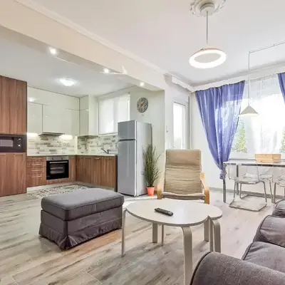 Charming 2BD apt next to metro station