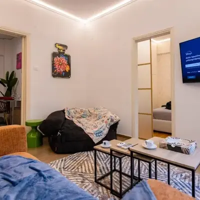Prime and Cosy 1bedroom Hop to Acropolis