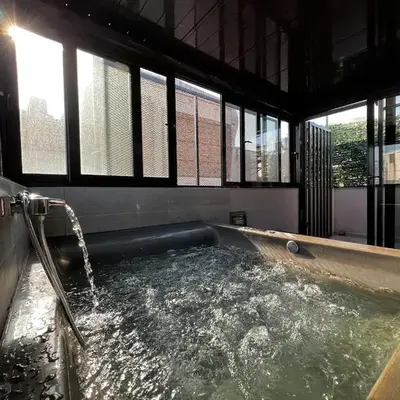 Private hottub Athens Skythens omonoia