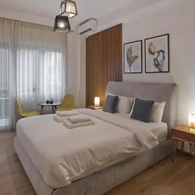 Bellissimo Ctr Stylish Reno 2BR Apt near Acropolis