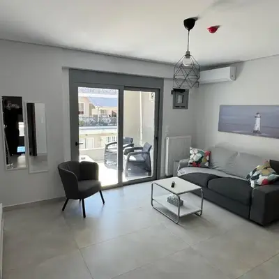Central Apartment with private parking