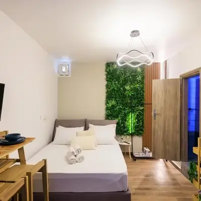 Aiolos Lux and Easy suite near the sea alimos