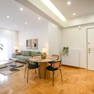 LIV - Marvelous Apartment Near Acropolis