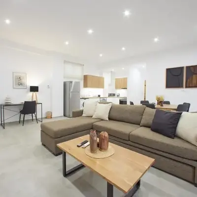 ARIS Kallithea- Big & Bright 3 Bedroom Apartment