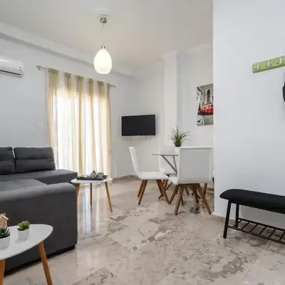 Cozy 1 BR Apt in Koukaki
