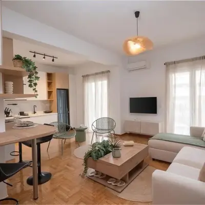 LIV - Seaside Getaway in Glyfada