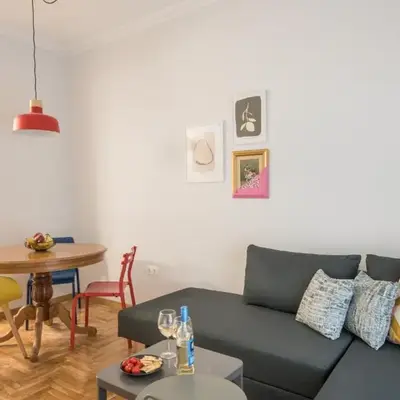 Retro Luxury Apartment