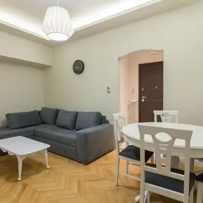 Centrally Located Apt for 3 People