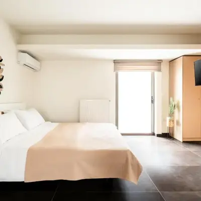 Elysee apartment 9B