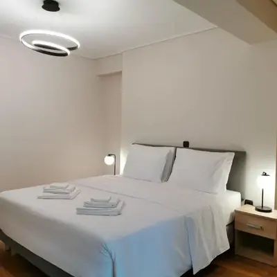 Temple of Zeus 3BD Apartment