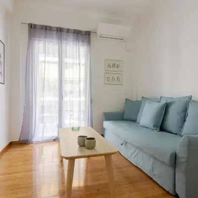 Kipseli Dreams Stylish Apt