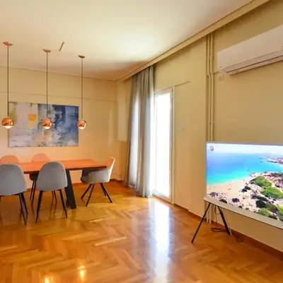 Athens stylish apt 2 min walk to the beach