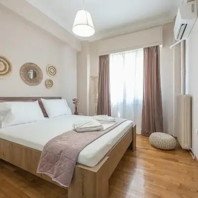 Ble Elia Karyatis Suite