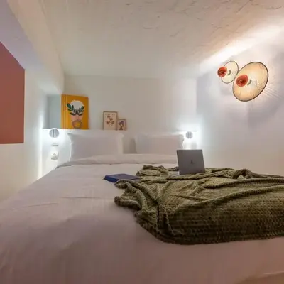 AthenianNest Sarri Boutique Studios Psyrri