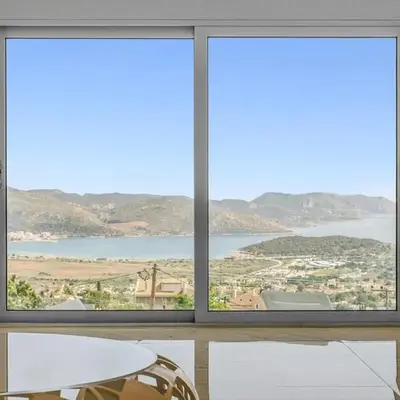 Sea Breeze Retreat with Private Pool