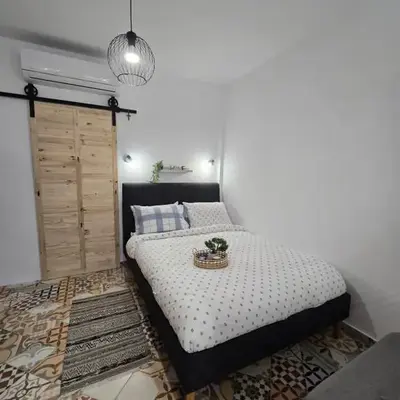 Kiki's comfort stay in West Athens