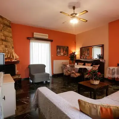 Marousa's Country House 12 minutes from Athens Airport