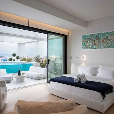 The ROSE Luxury Penthouse with Private Swimming Pool