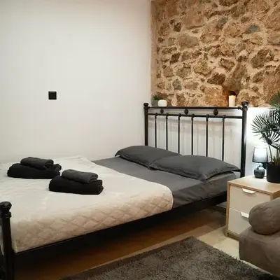 Tsigros Apartments B