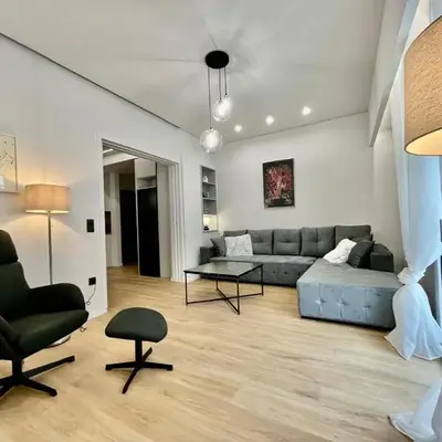 3BR Modern & Spacious apt