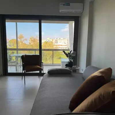 Nomadic life-Elegant Apartment by Athens Riviera