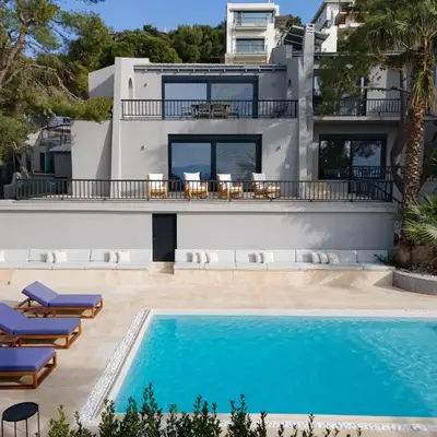 Athenian Black Villa