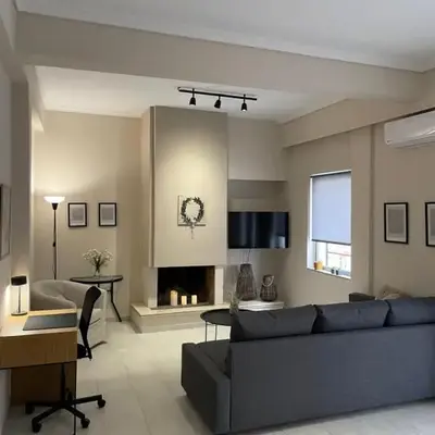 Kolonos Comfort Design Flat for Easy City Living
