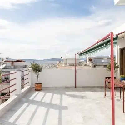 Serenity Penthouse with terrace in Exarcheia