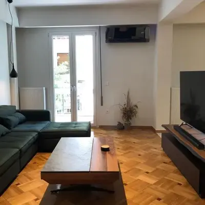 3 BD apart in the center of Athens 2min from metro