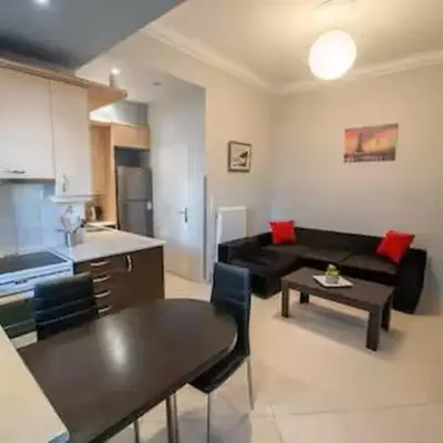 Modern & Lovely Apartment Downtown Near Acropolis
