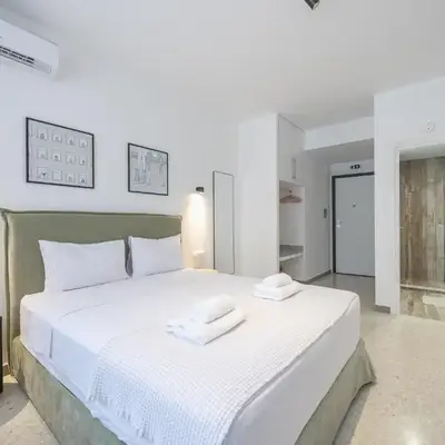 Zen Rhea - Urban Spacious Loft in Athens Center