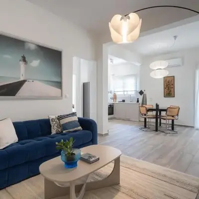 2BD Apt in Petralona Near Metro