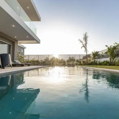 Anlijors Premium Residency
