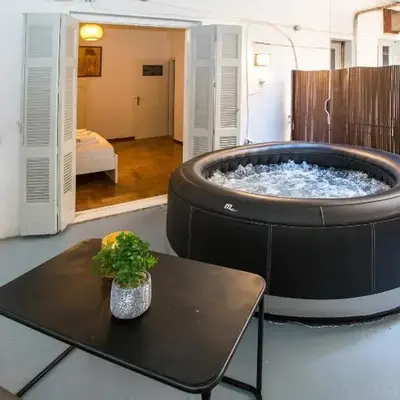 Athens Central Jacuzzi Retreat