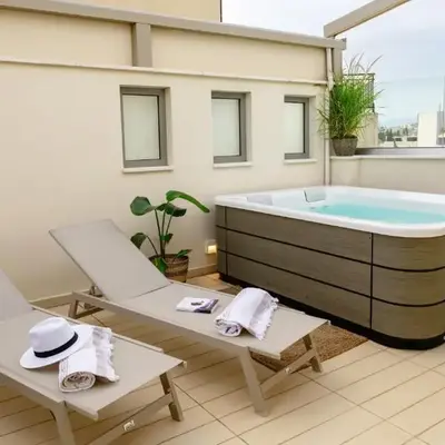 Sky Suite with View & Jacuzzi