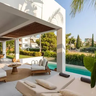 3BD 2 Floor Maisonette with Pool