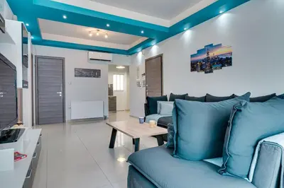Gallery image of Light Blue Retreat in Holargos in Athens