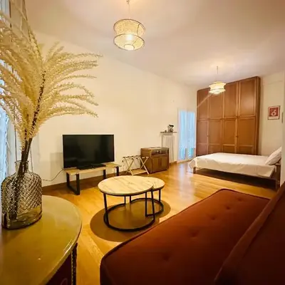 Sem Athens House -entire 70m2 house-